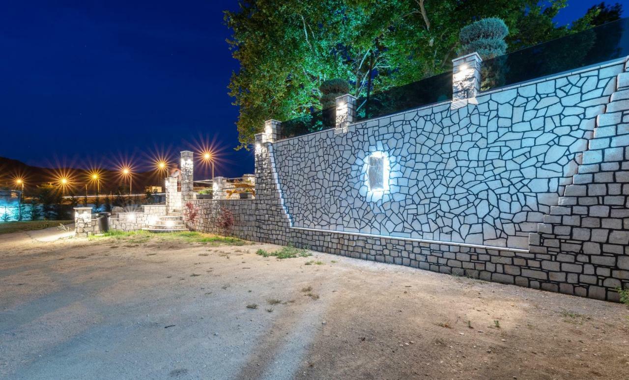 סיקיה A Ponte Studios & Apartments מראה חיצוני תמונה